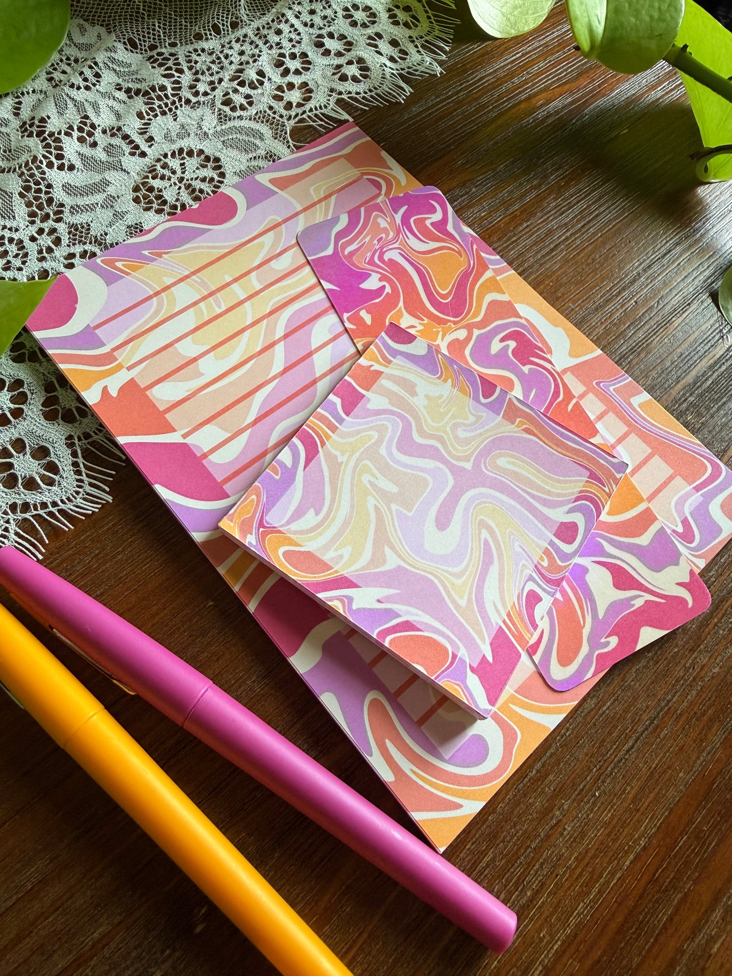 Groovy Swirls Stationery Set