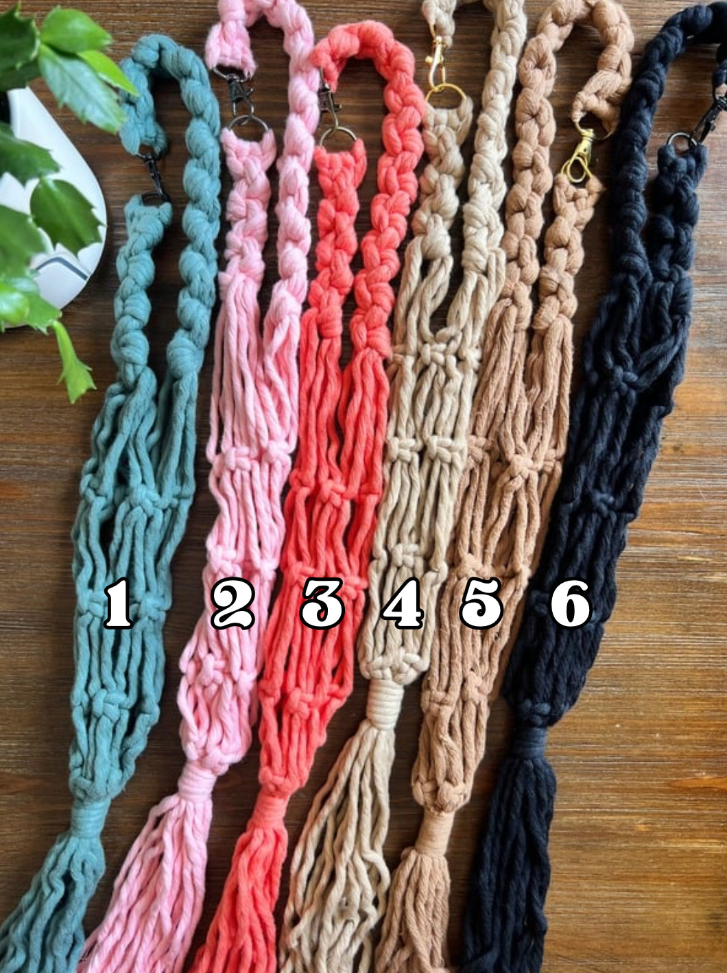 Macrame Bottle Holder with Clip