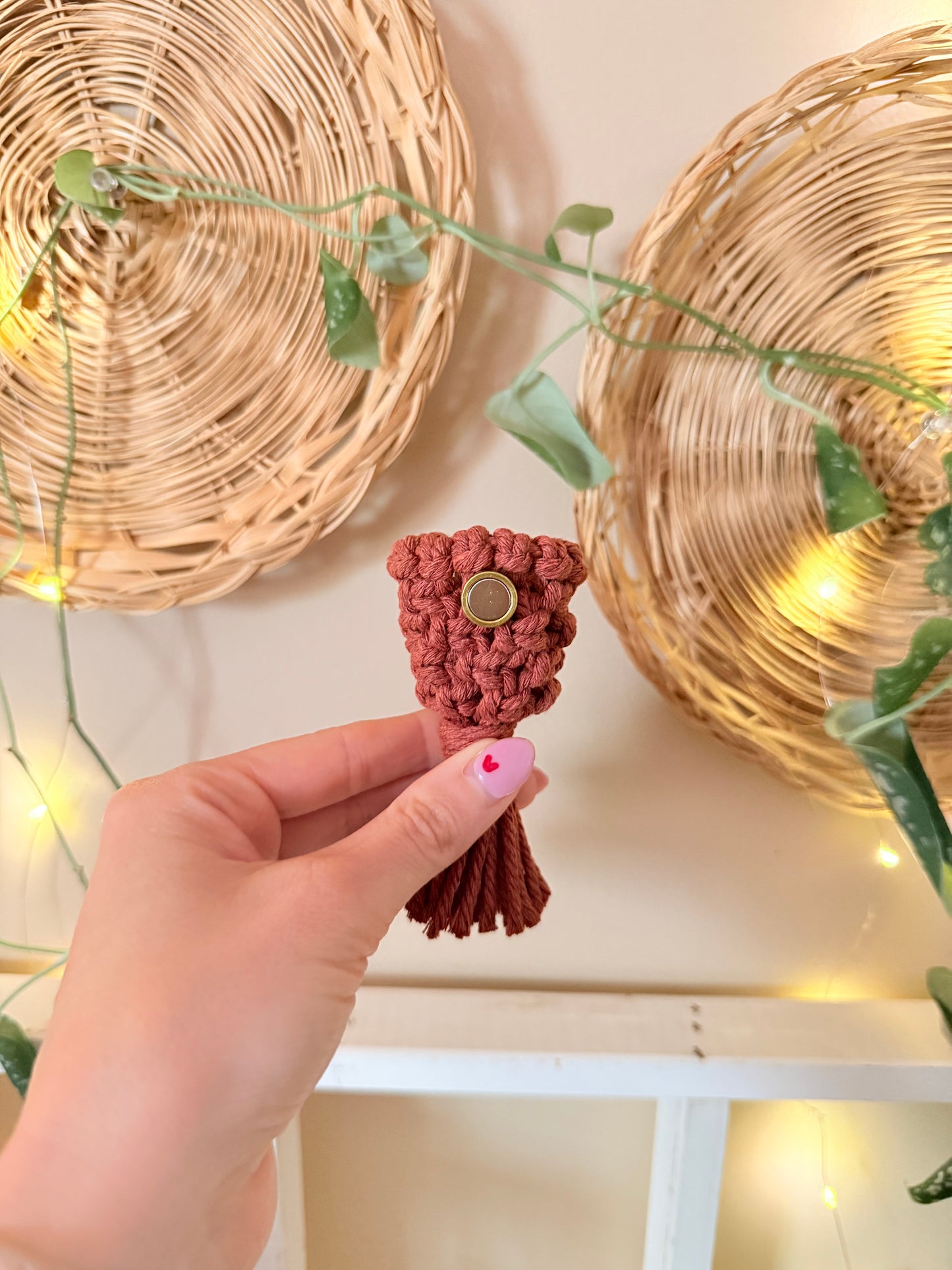 Macrame Air Plant Pouch Magnet