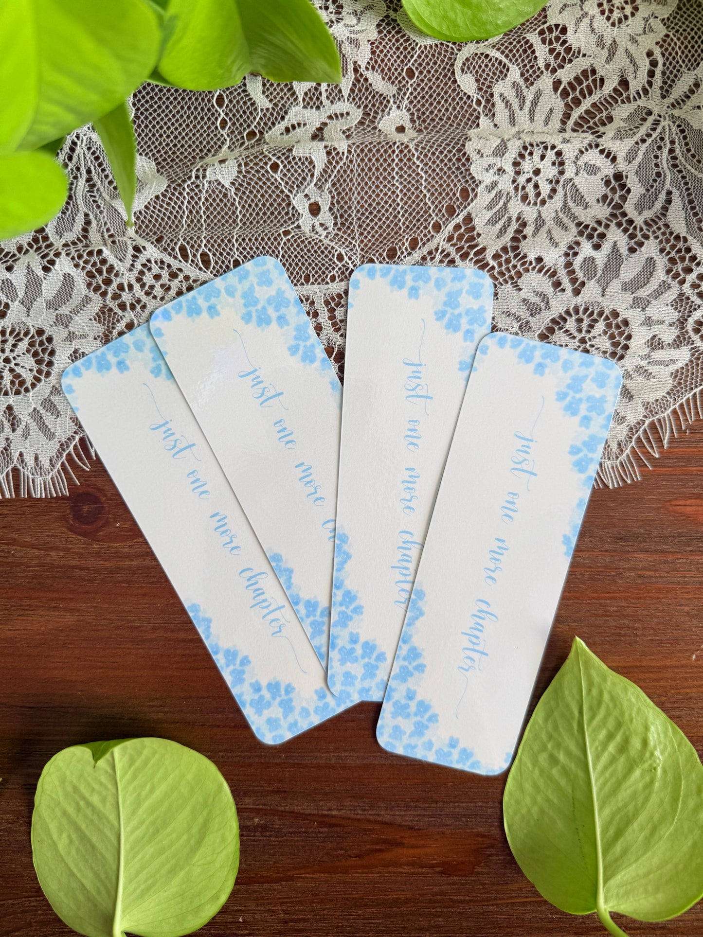 Dainty Blue Flowers Stationery Set