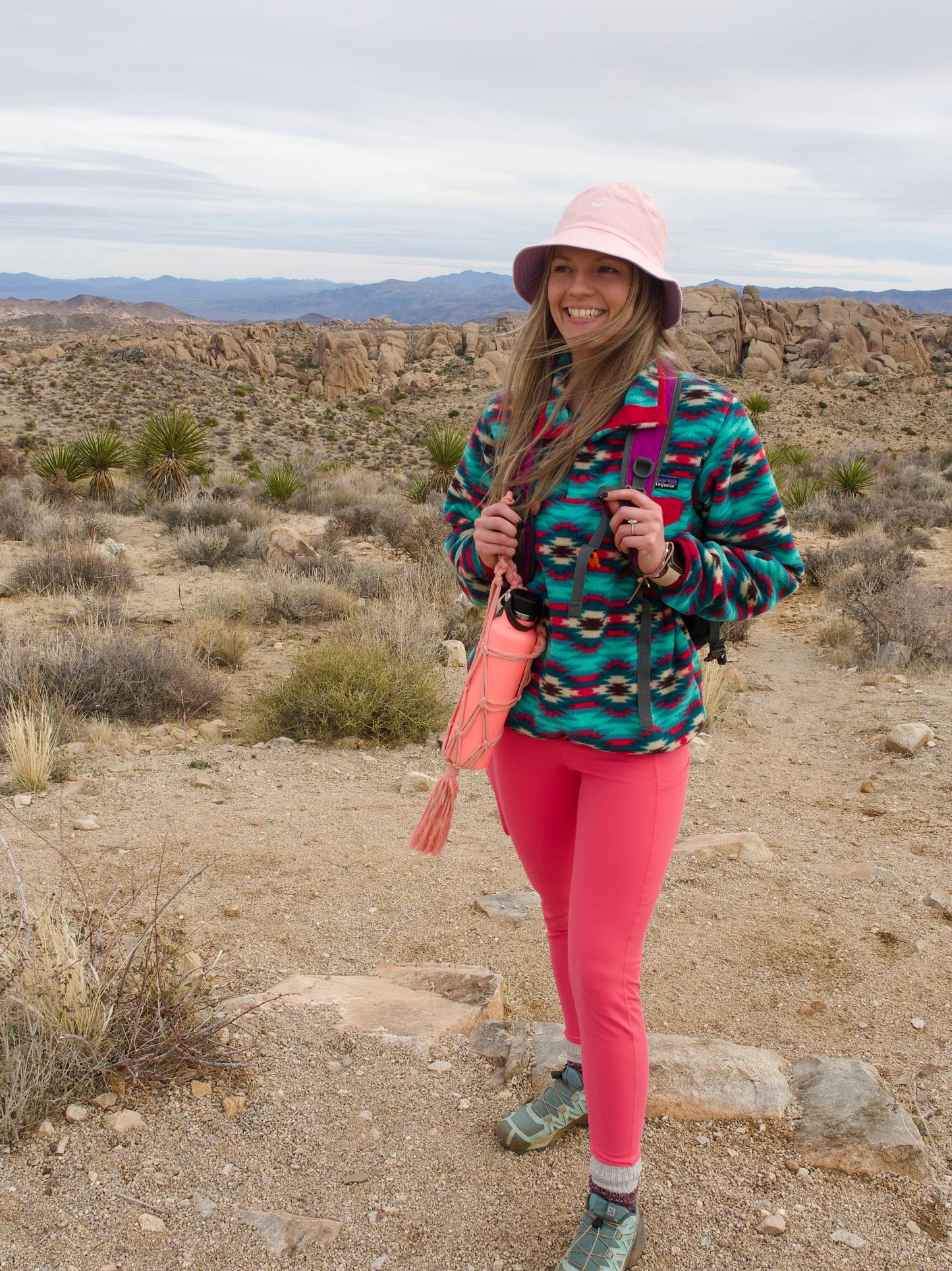 Macrame Bottle Holder with Clip