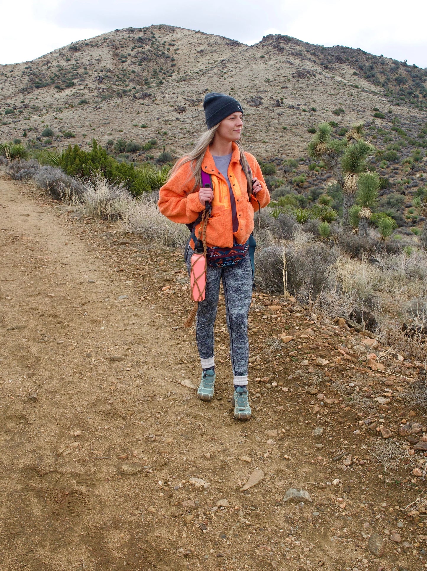 Macrame Bottle Holder with Clip