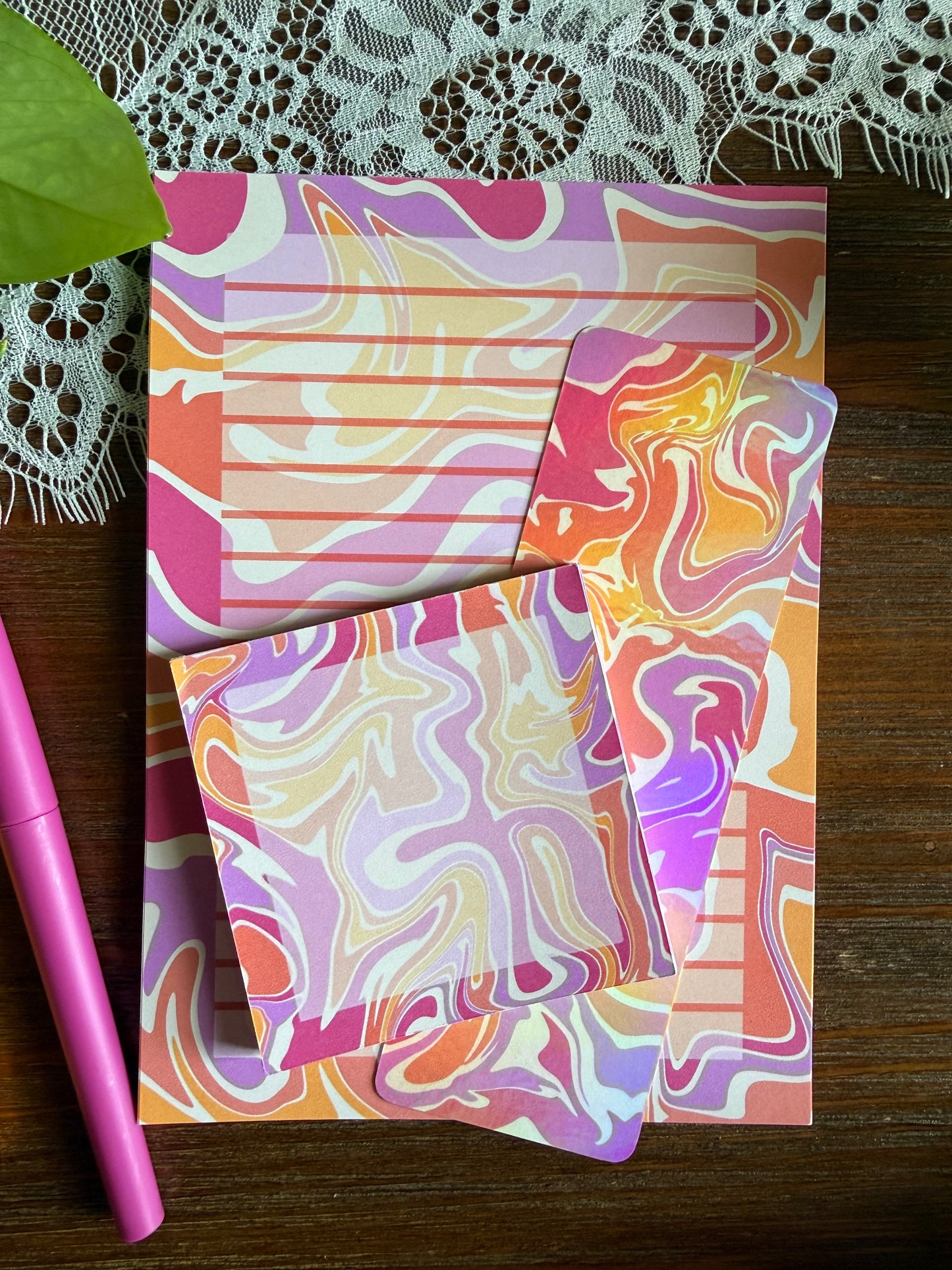 Groovy Swirls Stationery Set